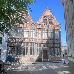 https://experiencebruges.bruges-hotels.info